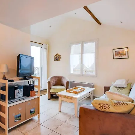 Maison De Village 8 Pers. Avec Terrasse Et Proche Stations De A - Fr-1-402-83 Holiday home *